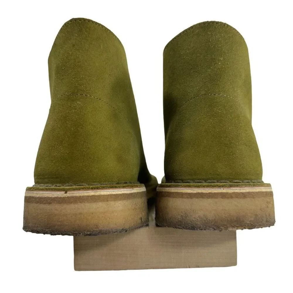 Clark’s Green Suede Leather Chukka Boots Men’s Size 8.5M
